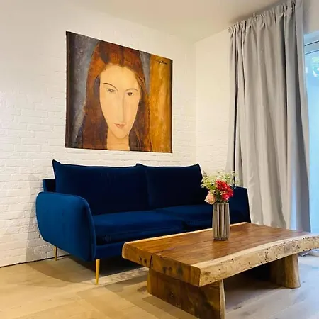 호텔 Friends Family 로제넷츠