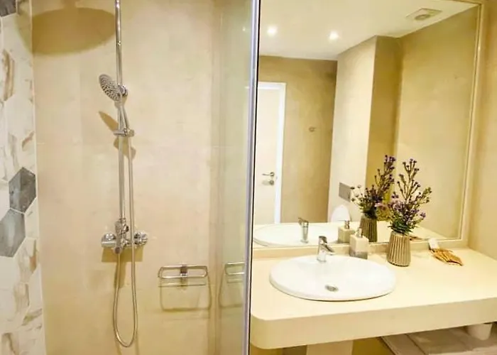 Friends Family Hotel Lozenets