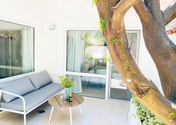 Friends Family Hotel Lozenets