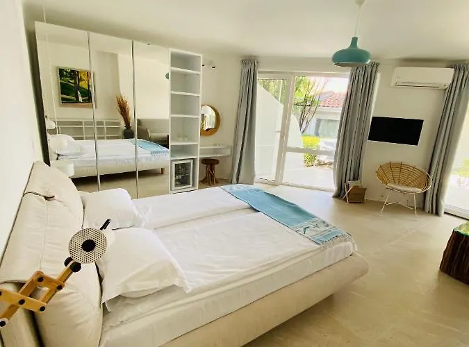 Hotel Friends Family *