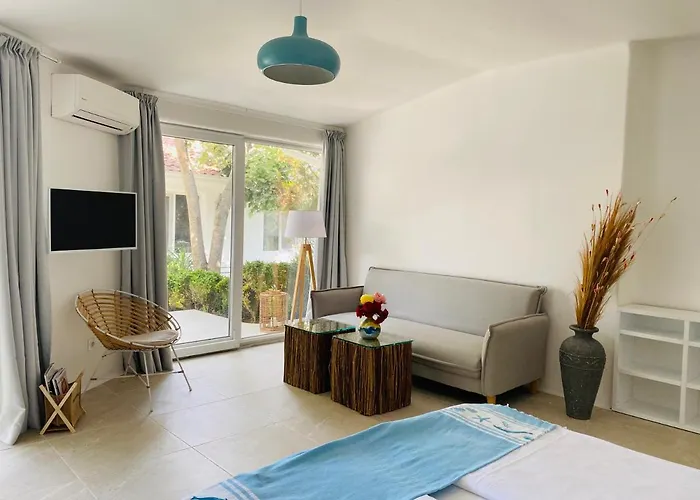 Friends Family Lozenets