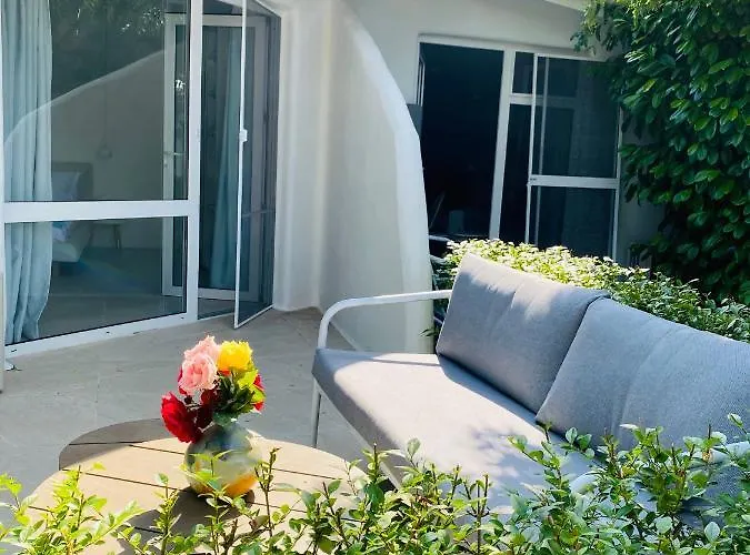 Hotel Friends Family Lozenets