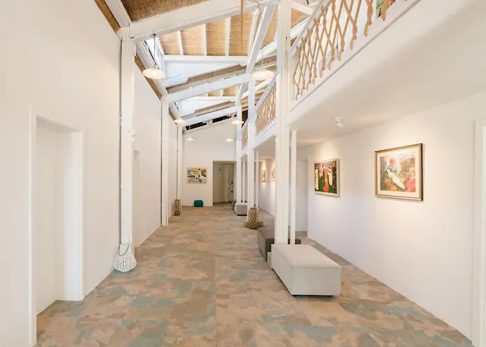 Friends Family Lozenets