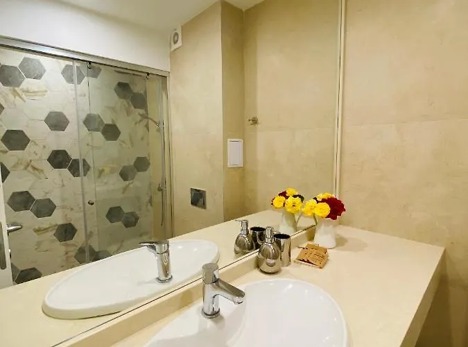 Hotel Friends Family *