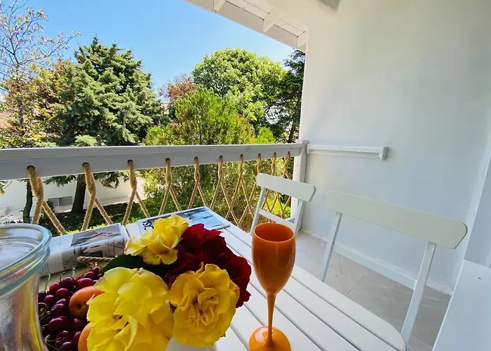 Friends Family * Lozenets