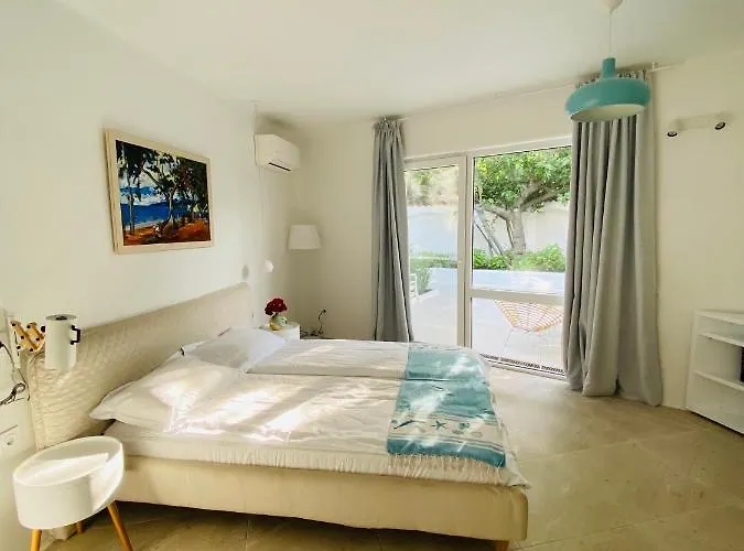 Friends Family Hotel Lozenets