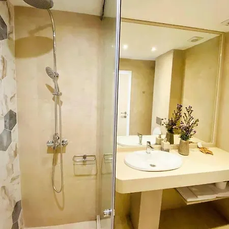 Friends Boutique Hotel Łozenec