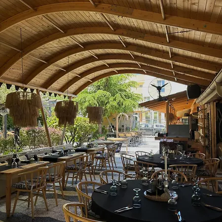 Friends Boutique Hotel Łozenec