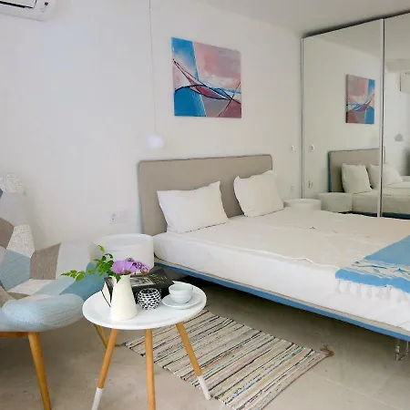 Friends Family Lozenets