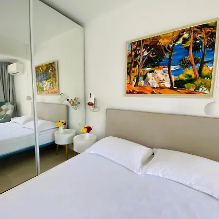 Hotel Friends Family *